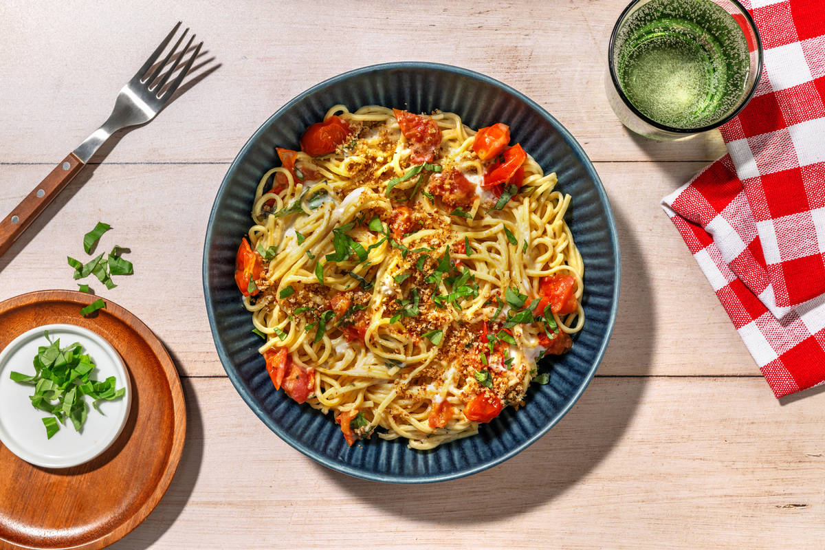 Spaghettoni al Pecorino Romano Dop, carne e ciliegini