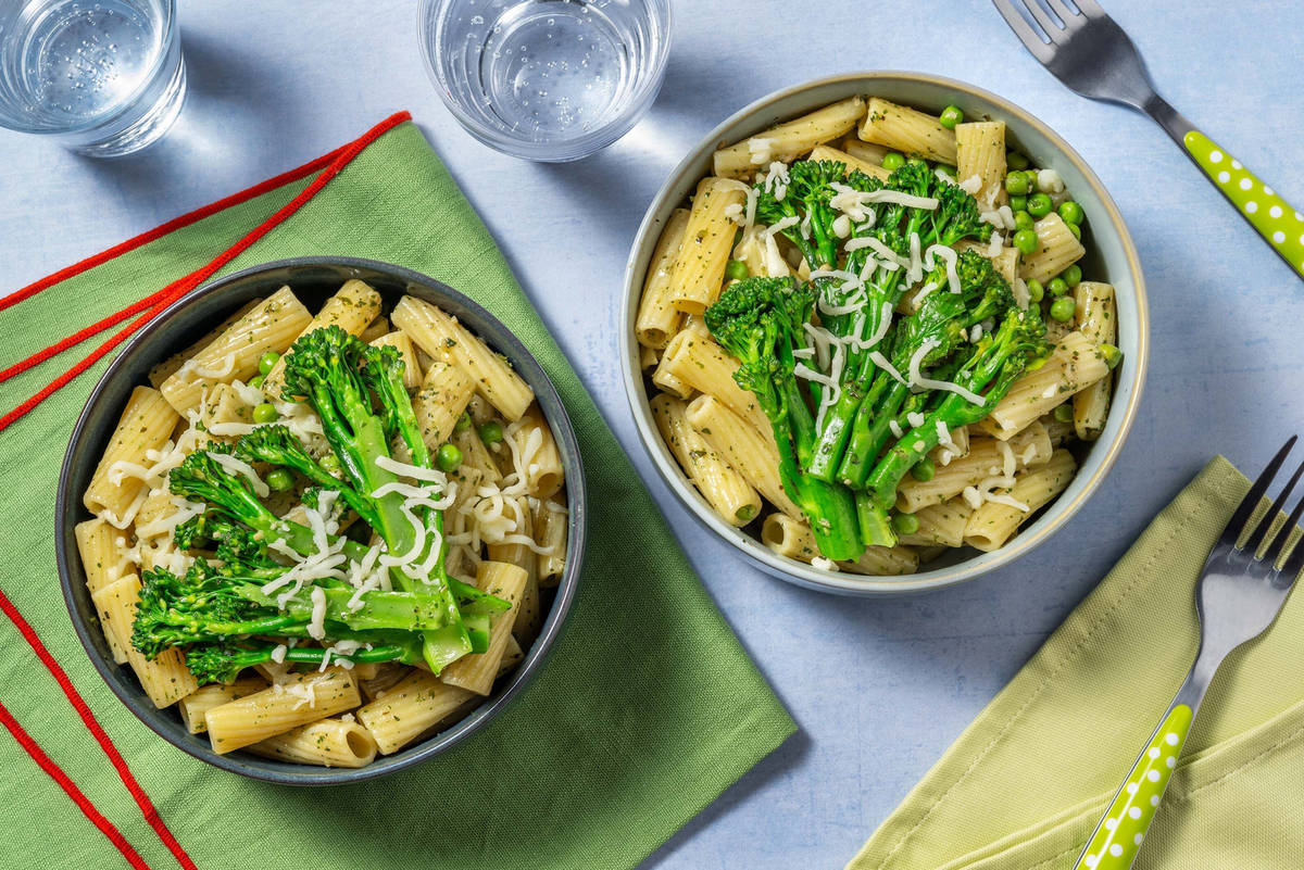 Kids' Cheesy Pesto and Pea Rigatoni Pasta