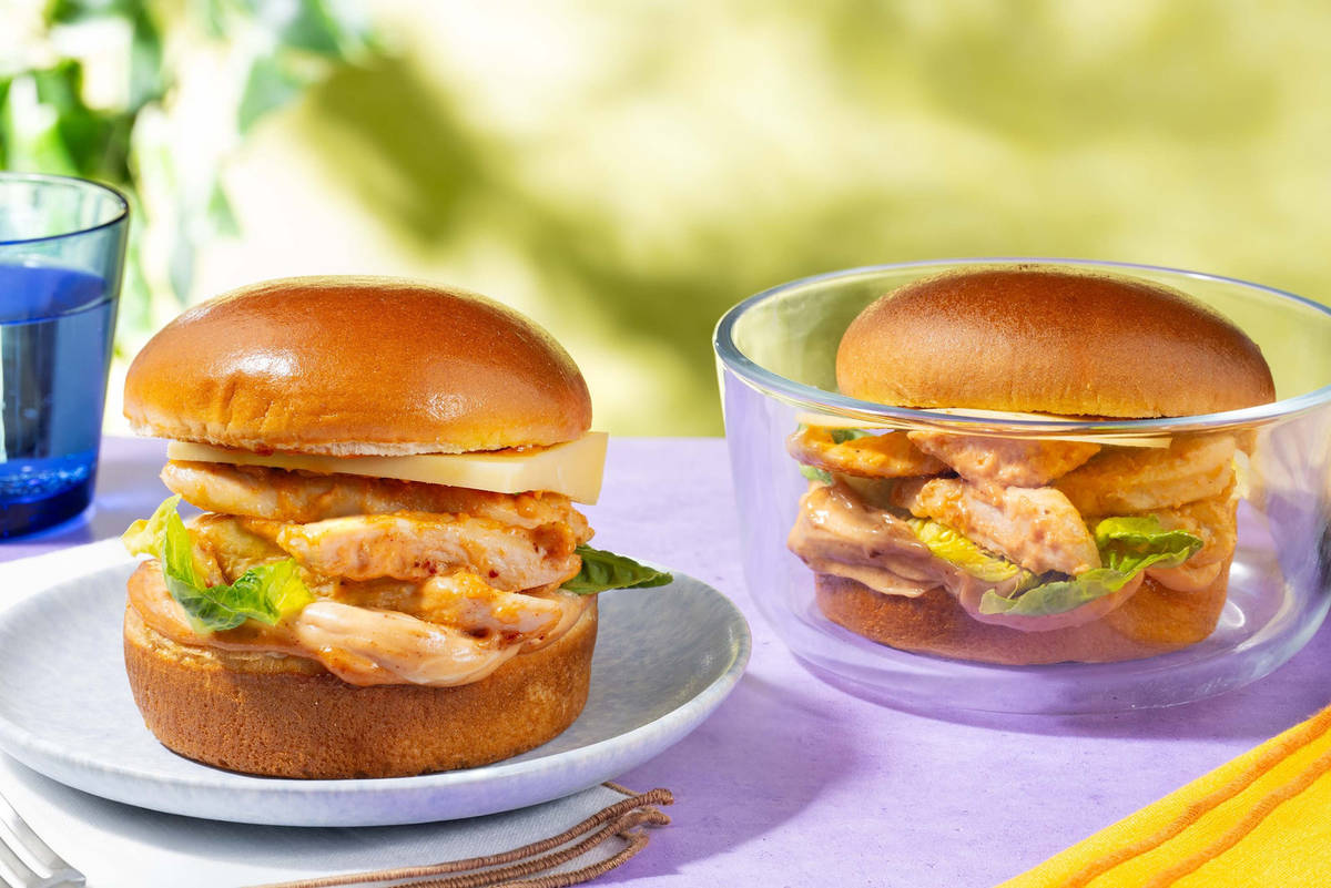 Speedy Chipotle Chicken Mayo Bun