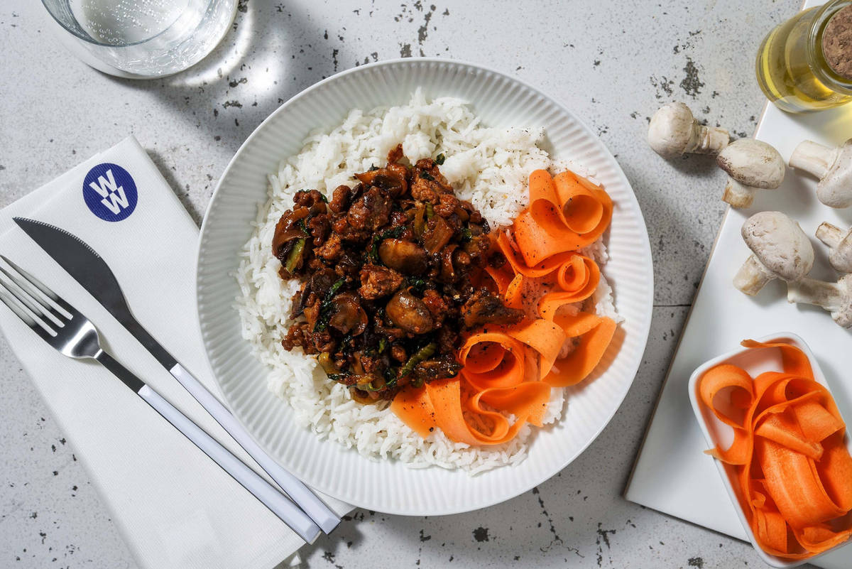 Korean Style BBQ Pork and Veg Stir-Fry