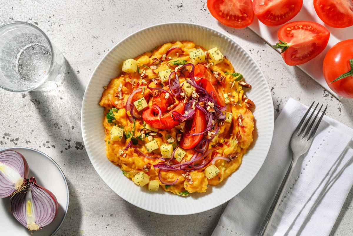 Zoete-aardappelstamppot met kruidenkaas