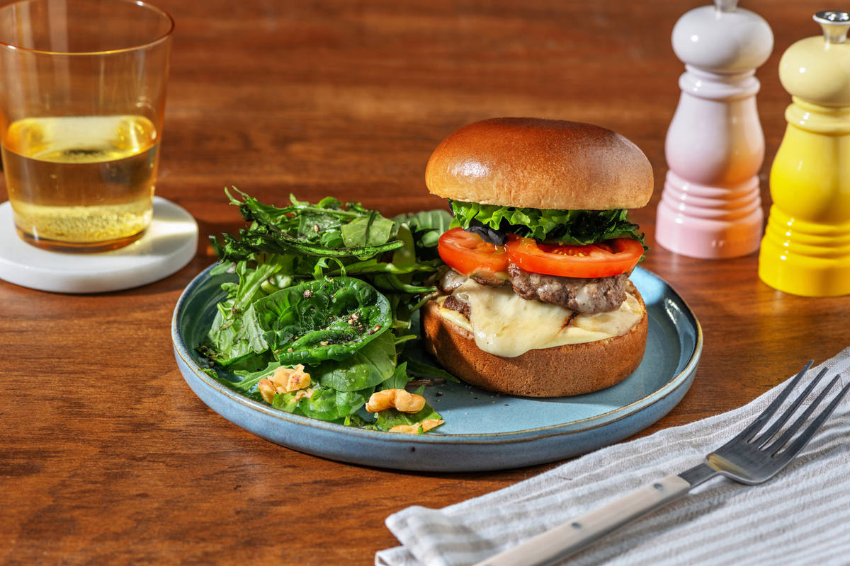 Smash burger de ternera con queso fundido