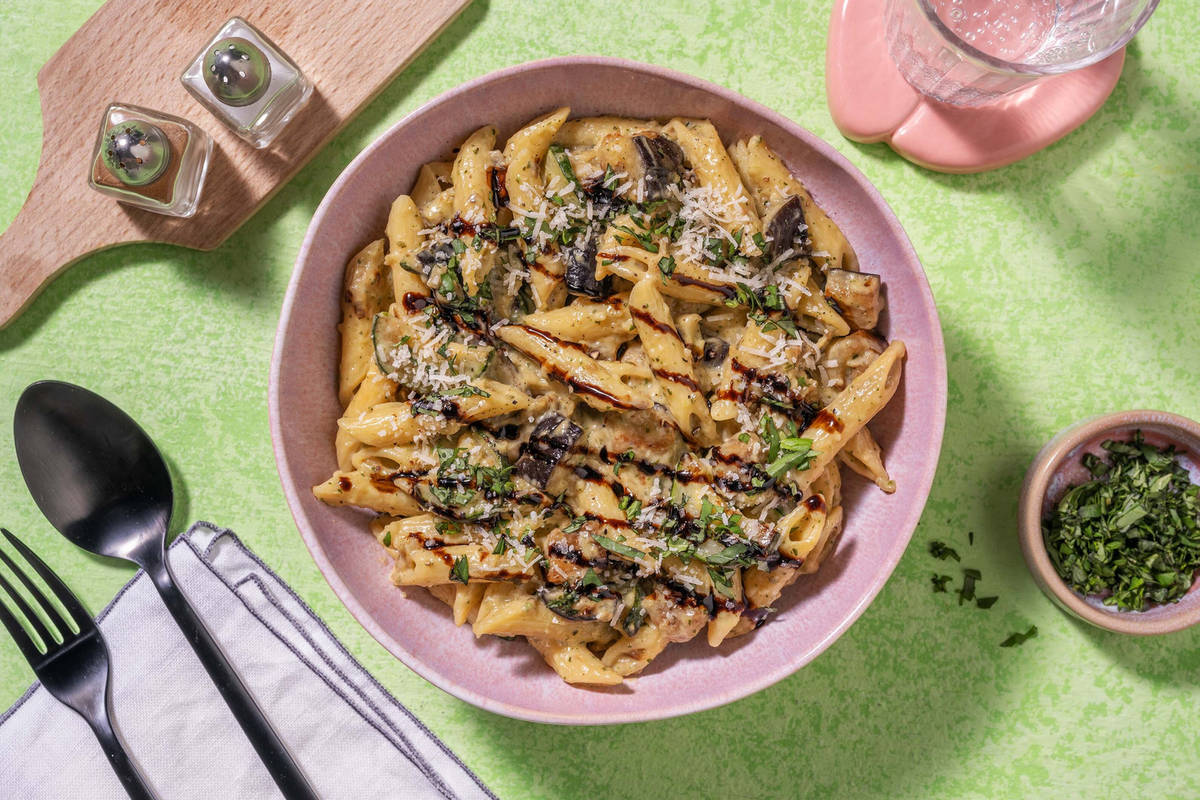 Penne met zelfgemaakte basilicumroom
