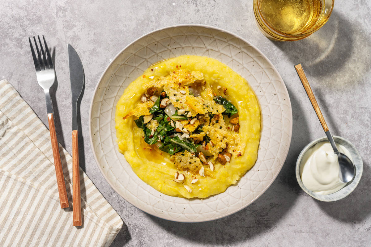 Crema soffice di patate e mais e cialde croccanti