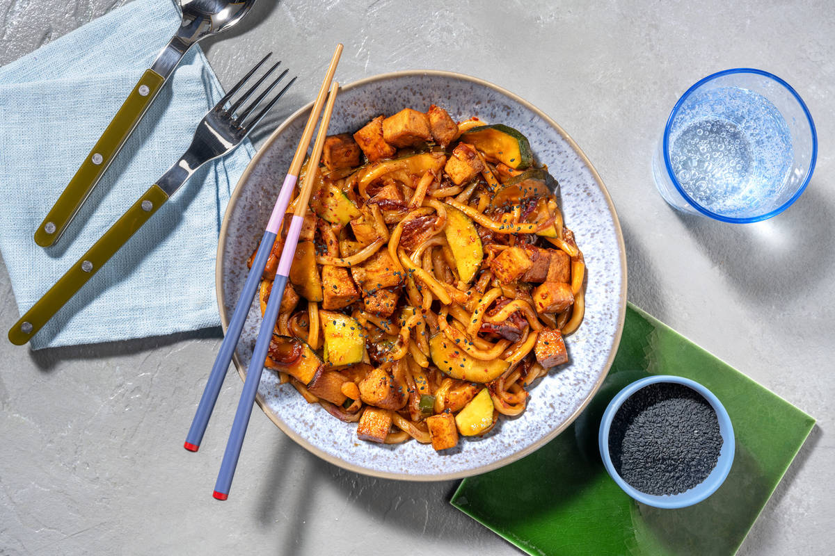 Noodles rápidos con tofu marinado y verduritas