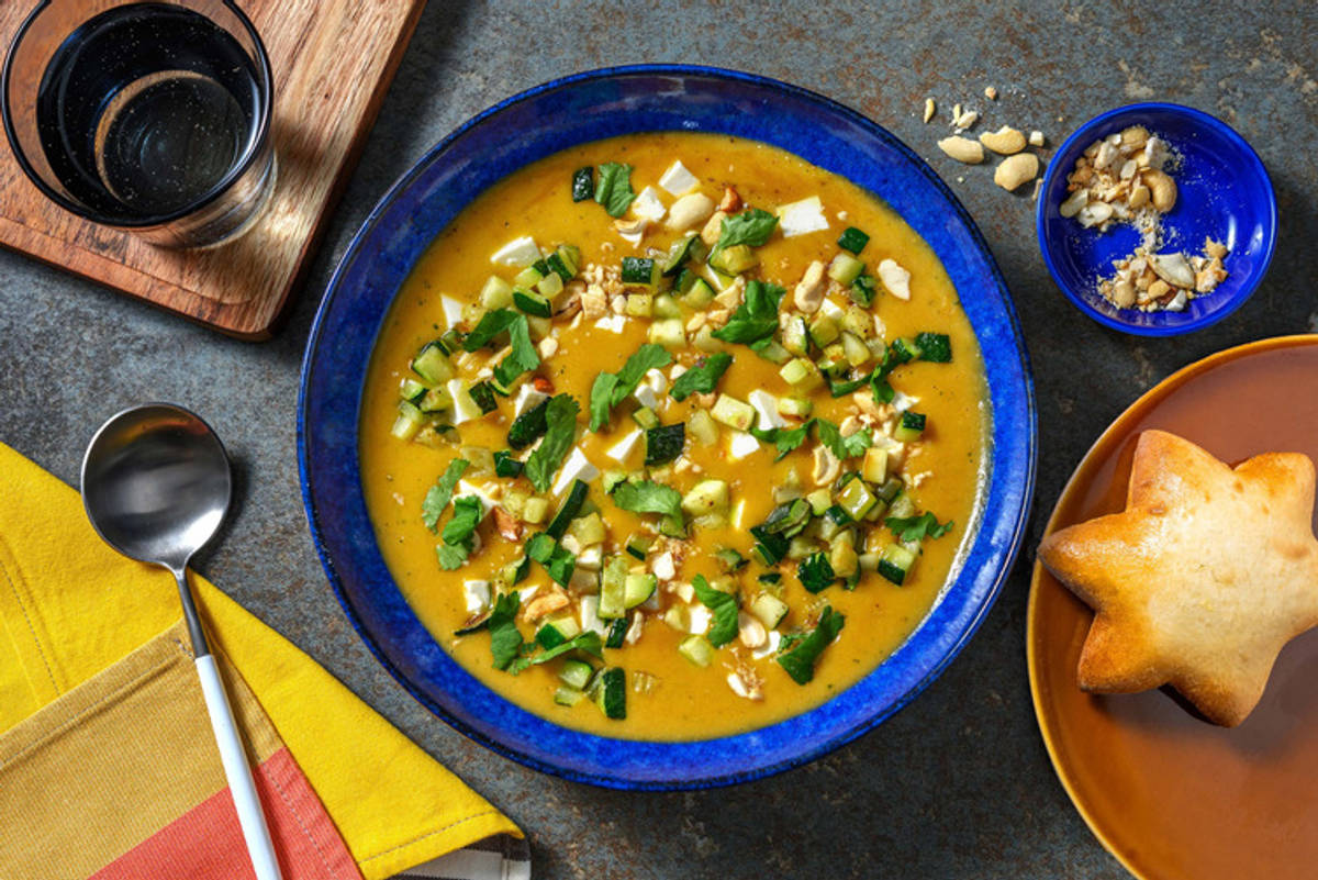 Zoete-aardappelsoep met witte kaas