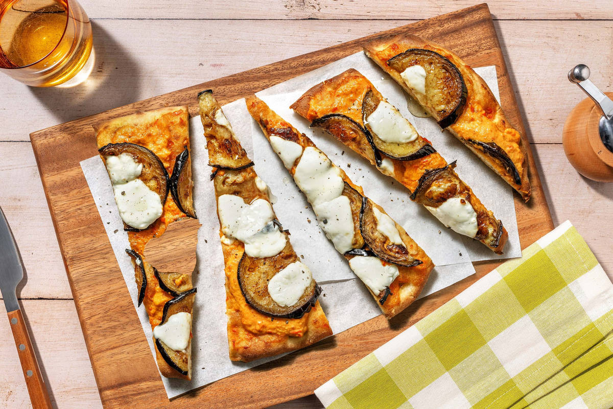 Pinsa filante alla parmigiana