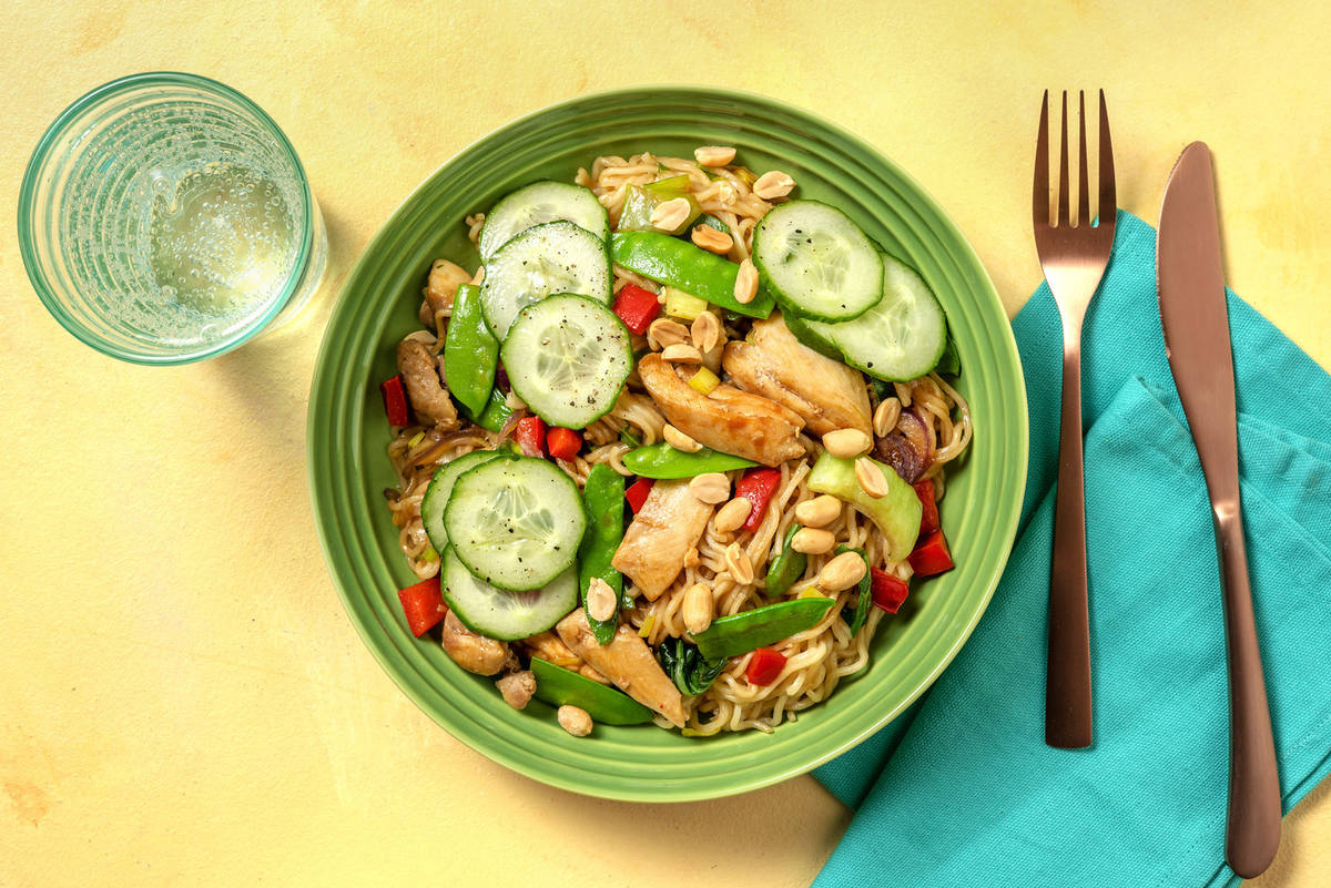 Stir-fry met teriyaki kip en noedels