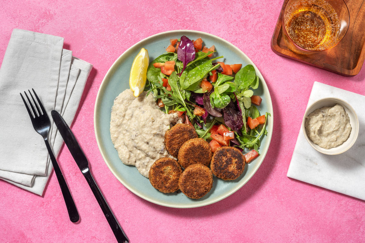 Falafel su salsa babaganoush di melanzane