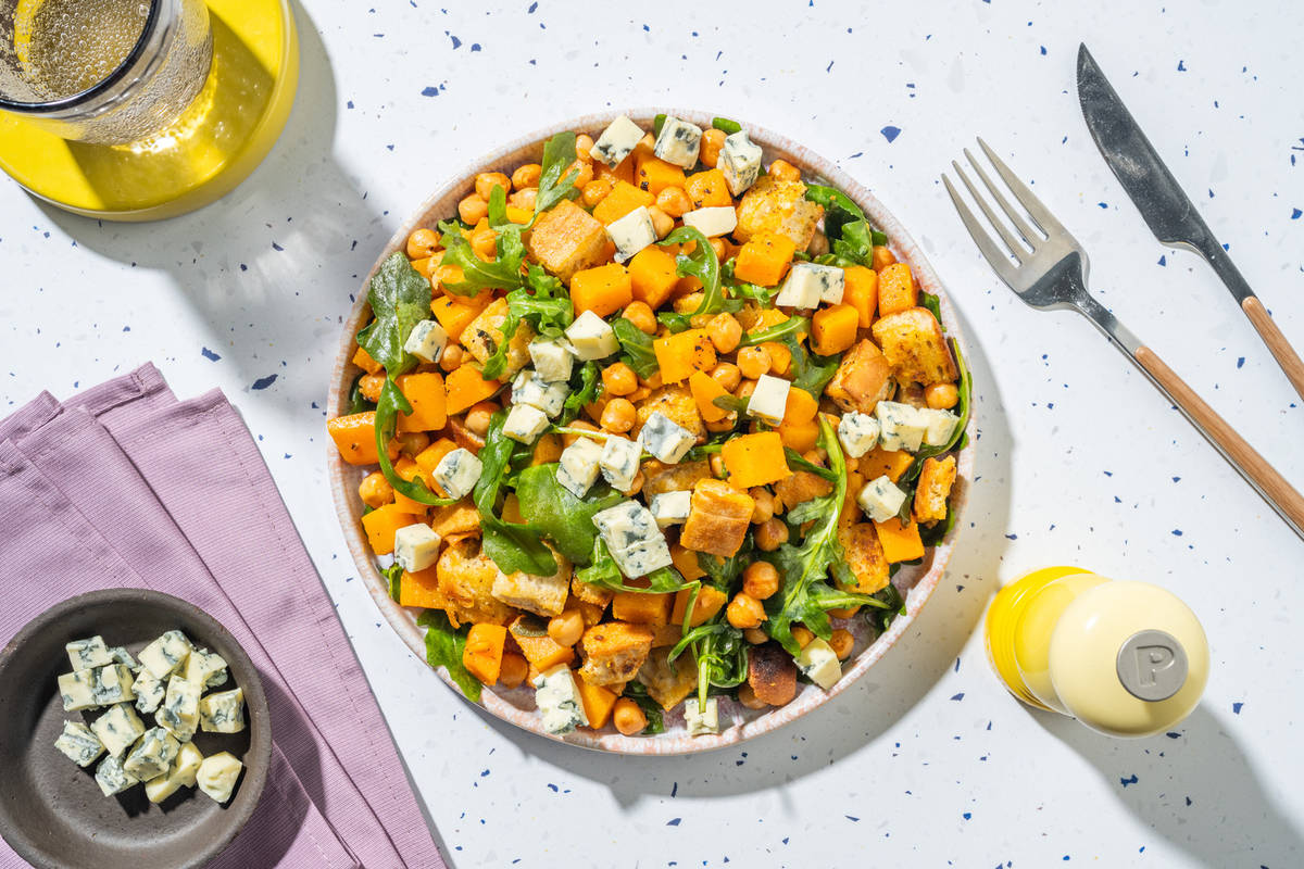 Panzanella invernale ai ceci e gorgonzola