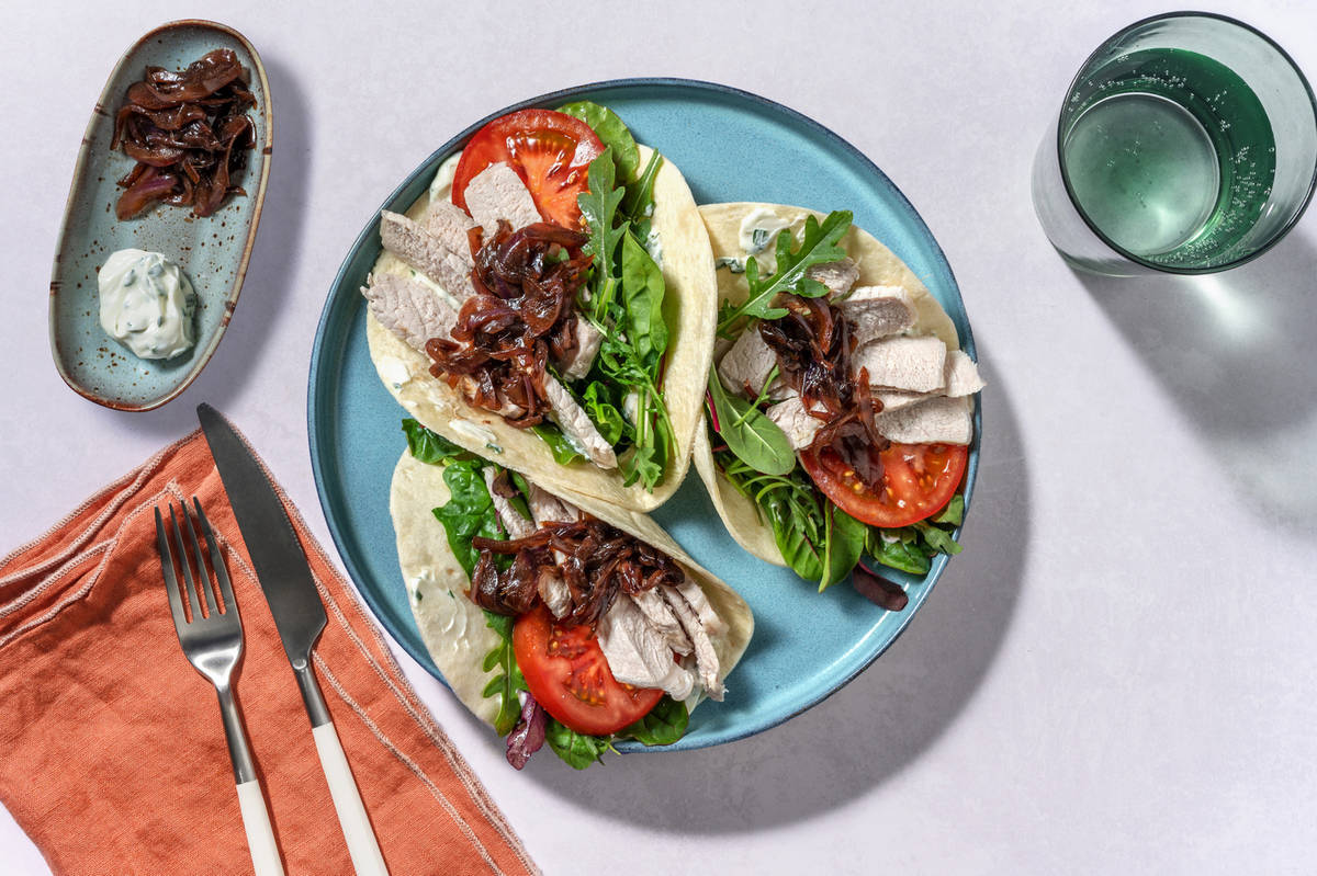 Tacos all'italiana di pollo nostrano e pomodoro