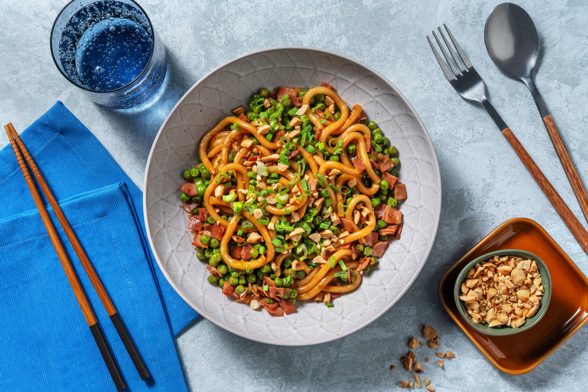 Noodles "alla cantonese"