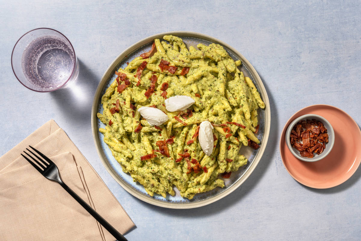 Strozzapreti al pesto di zucchina e mandorle