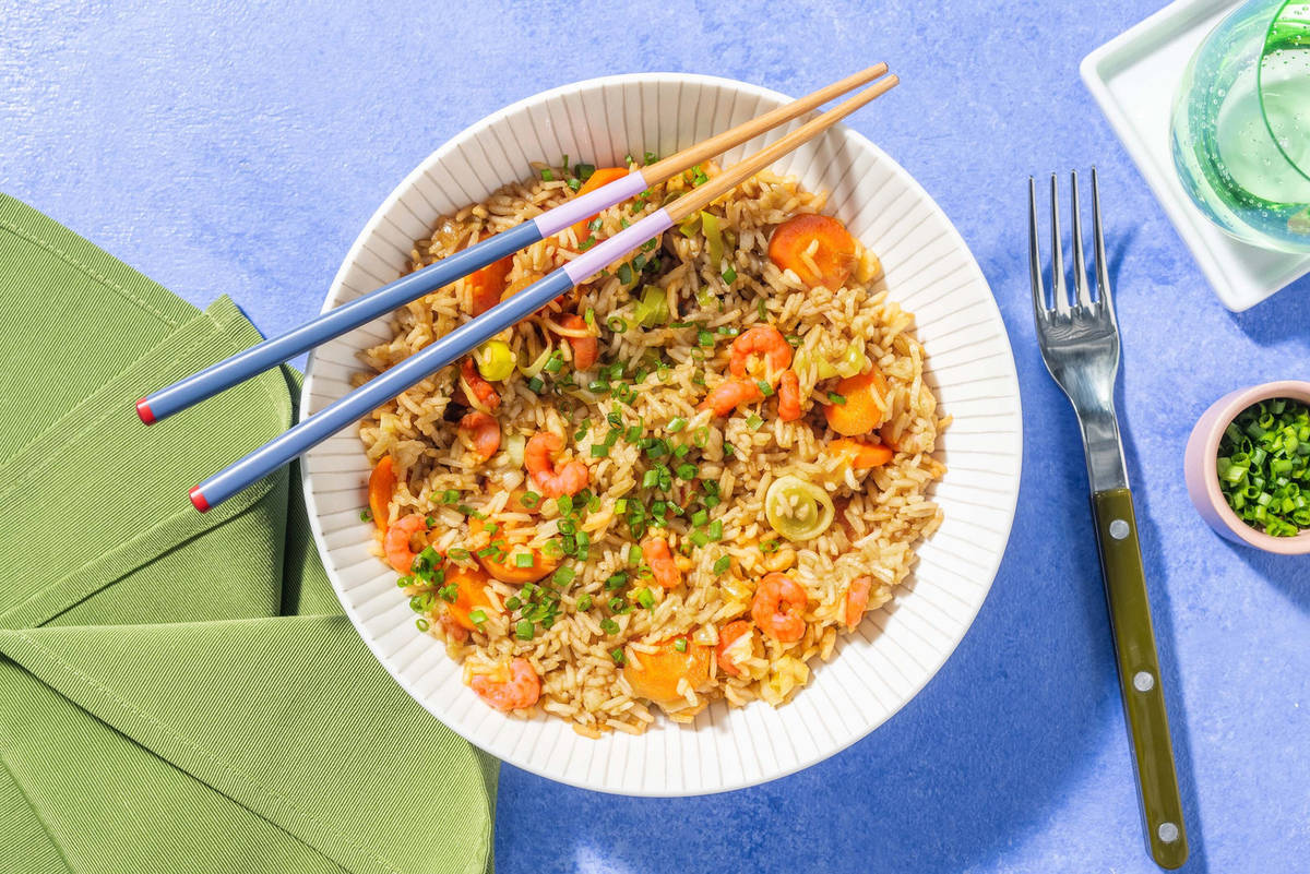 Nasi goreng - riso e gamberetti all'indonesiana