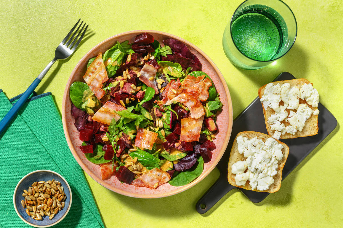 Salade de chèvre chaud, betterave & bacon