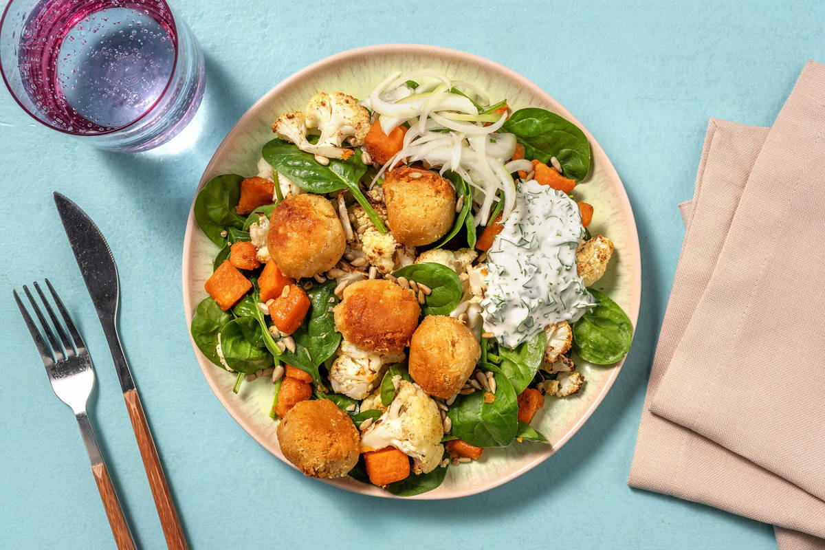 Falafel en geroosterde groenten met Midden-Oosterse kruiden