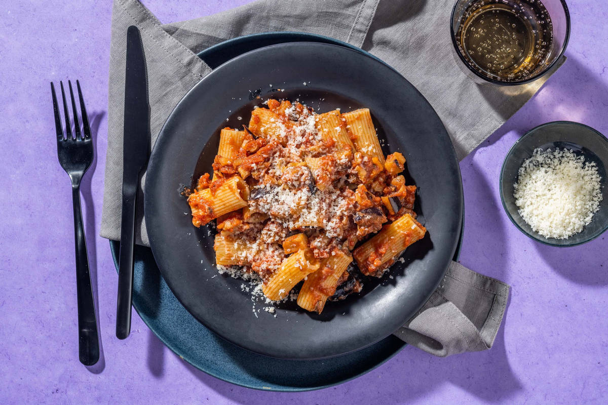 Pâtes en sauce tomate aux anchois