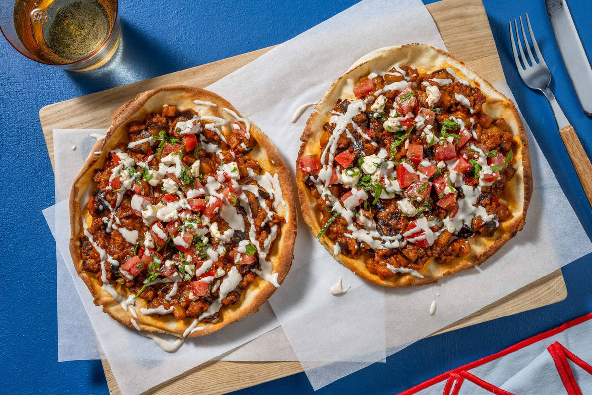 Pizza van Libanees flatbread met vegetarisch gehakt 