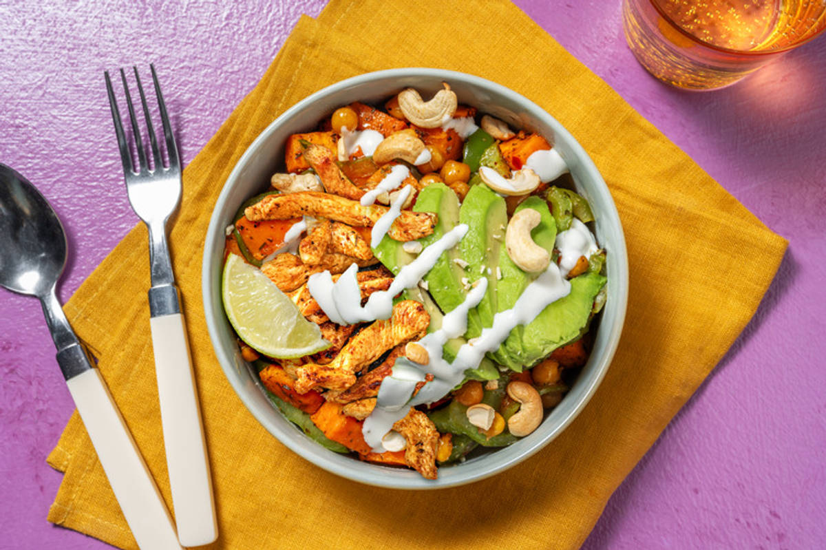 Süßkartoffel-Kichererbsen-Bowl mit extra Hähnchen