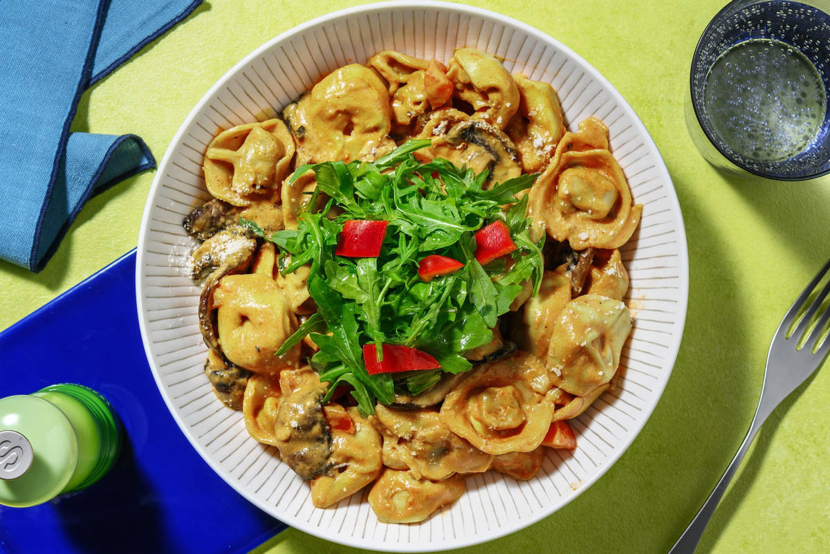 Hurtig misostegt svampetortelloni med ekstra kyllingestrimler