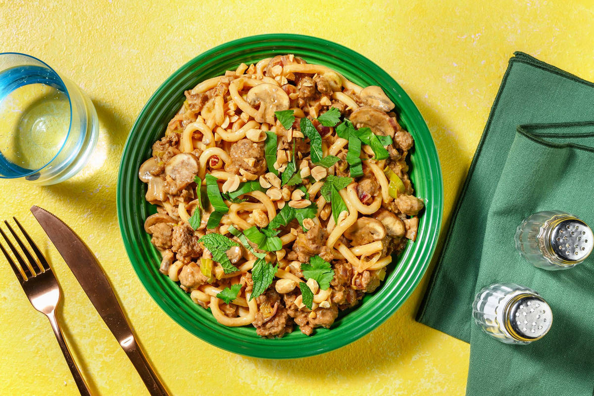 Udon noedels met rundergehakt in teriyaki-mascarponesaus