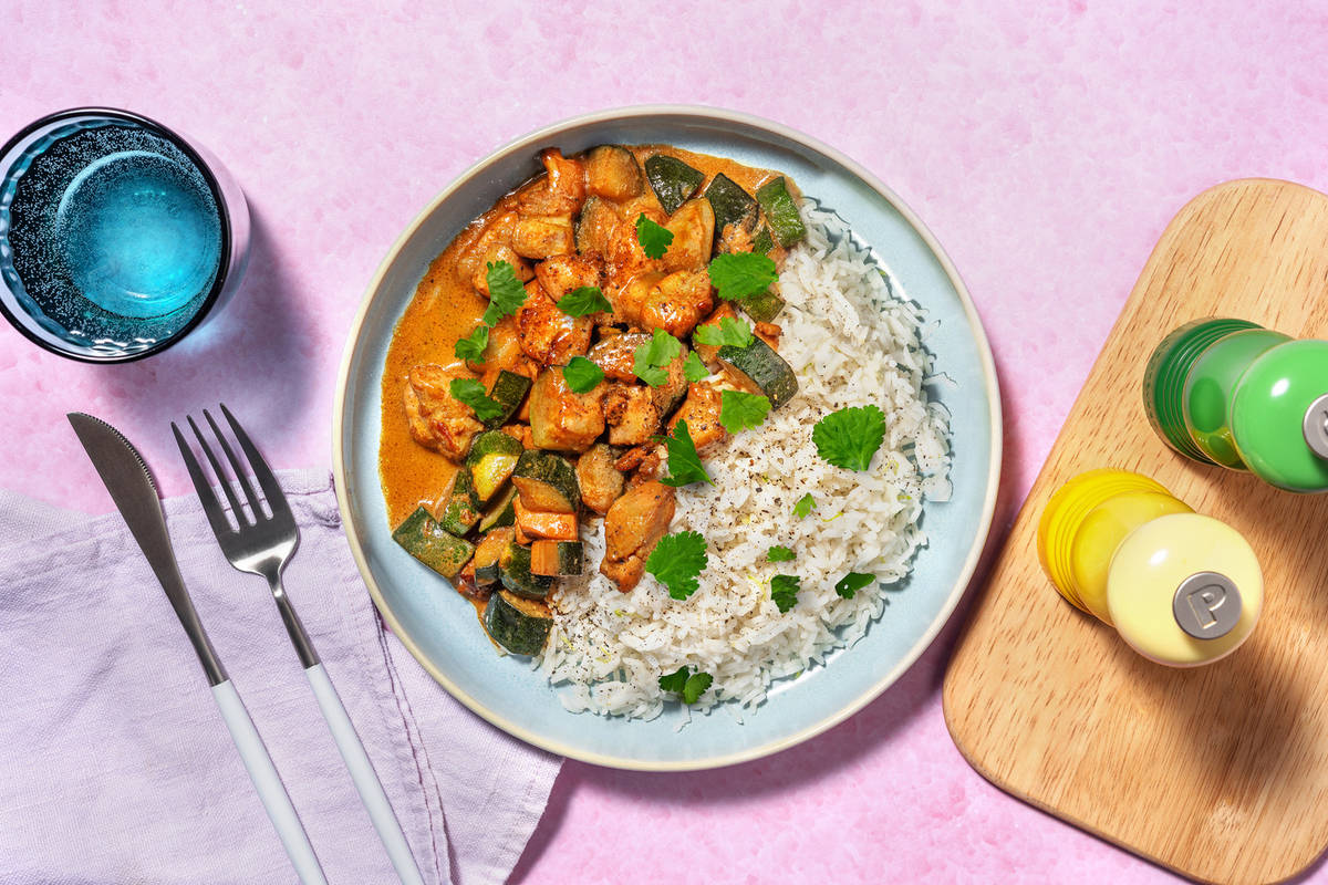 Curry met gekruide kippendijreepjes