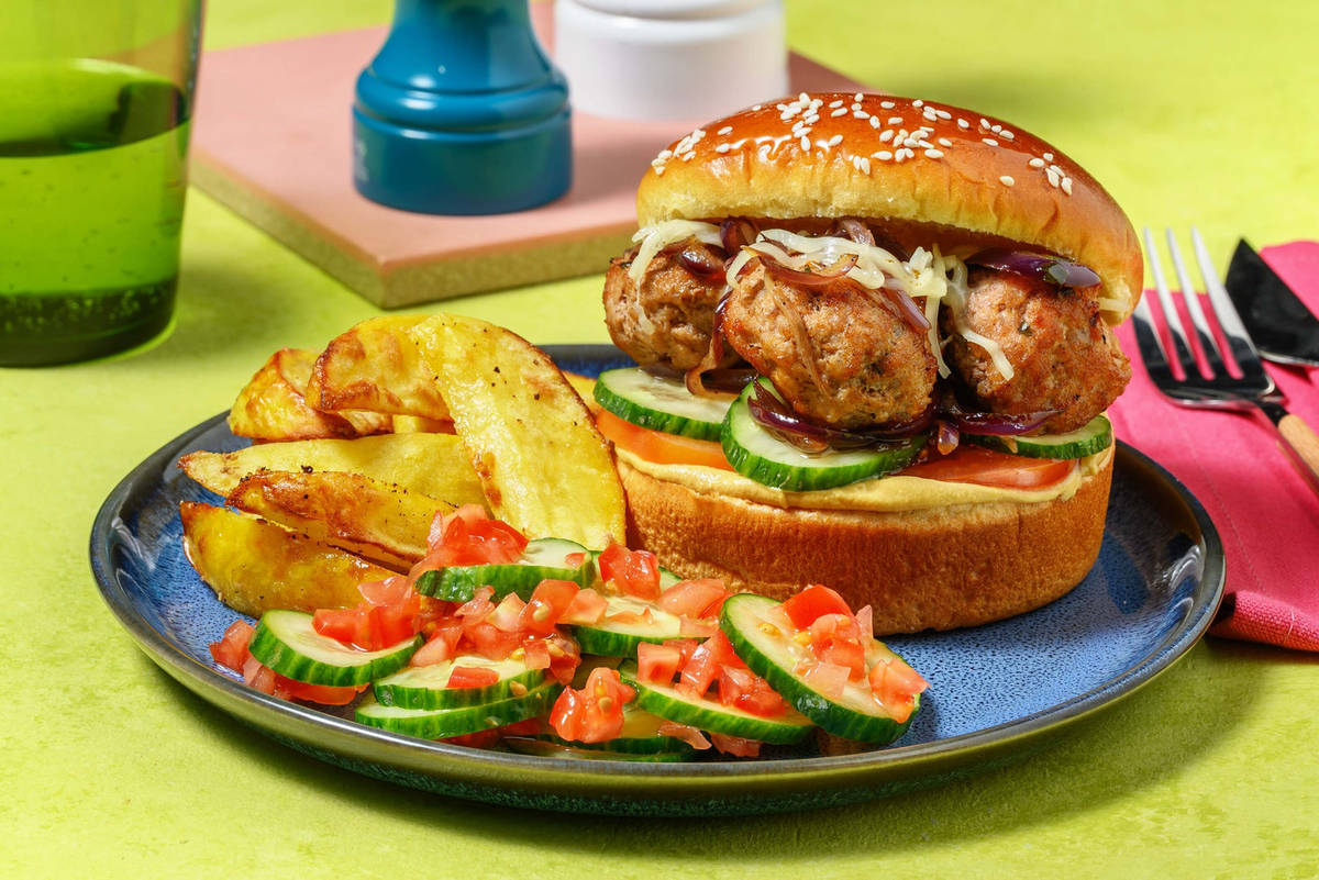 Broodje kipgehaktballen met cheddar