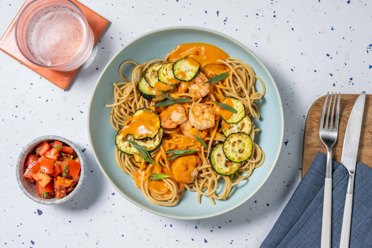 Volkoren spaghetti met garnalen in currryroomsaus 