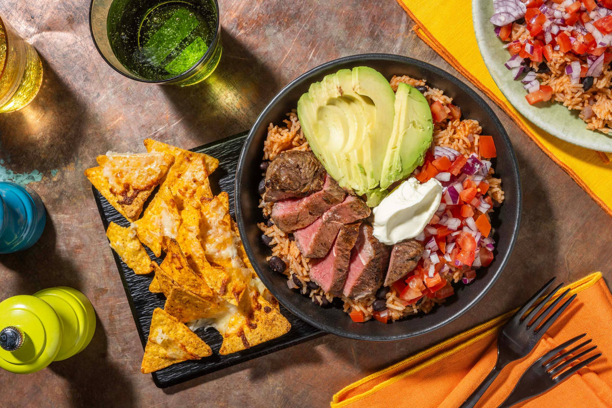 Goedgevulde nachobowl met steak