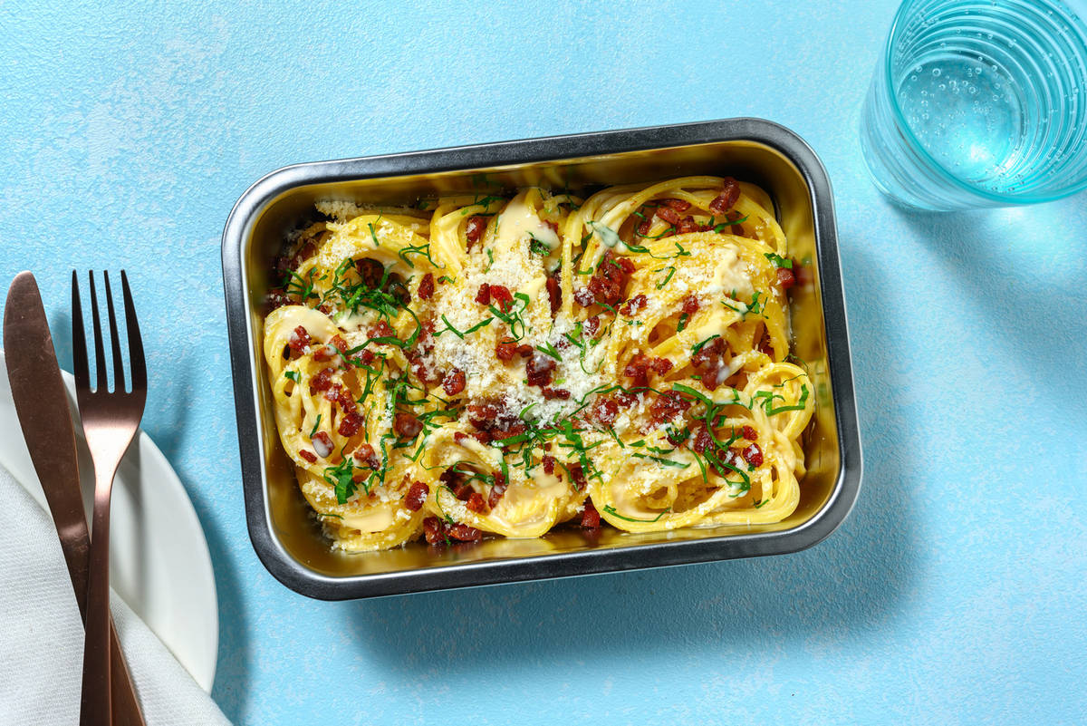 Spaghetti à la carbonara traditionnelle