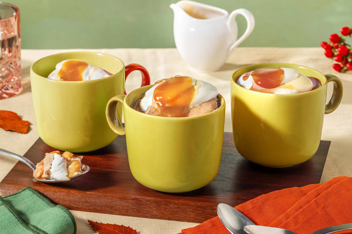 Apple Mug-tastic: Cake in a Cup