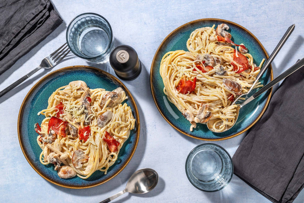 Verse spaghetti met truffel-paddenstoelenroomsaus
