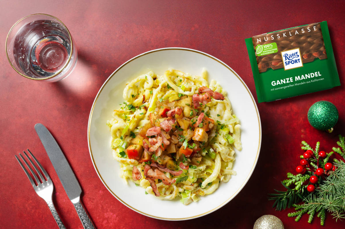 Spätzle in Raclette-Käse-Soße mit extra Bacon