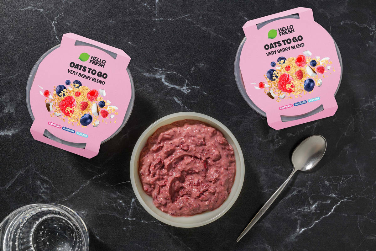 Overnight Oats met blauwe bessen, framboos en kokos