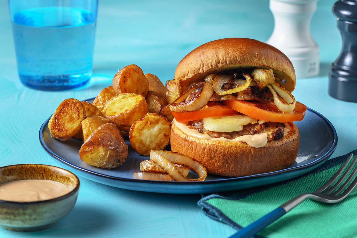 Doppio cheeseburger di carne e cheddar