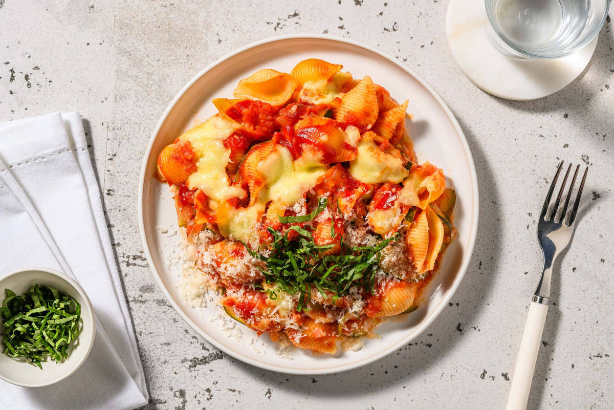 Conchiglie uit de oven met mozzarella
