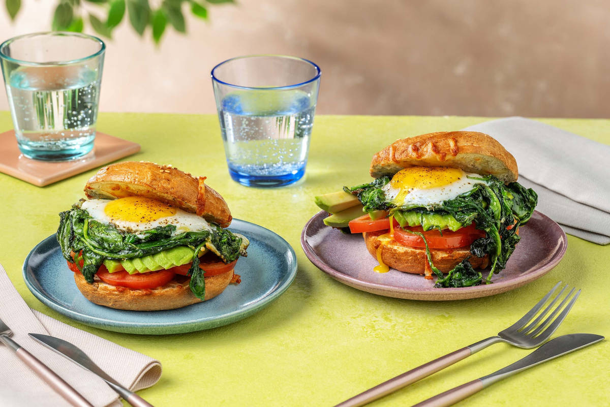 Veggie breakfast bagel