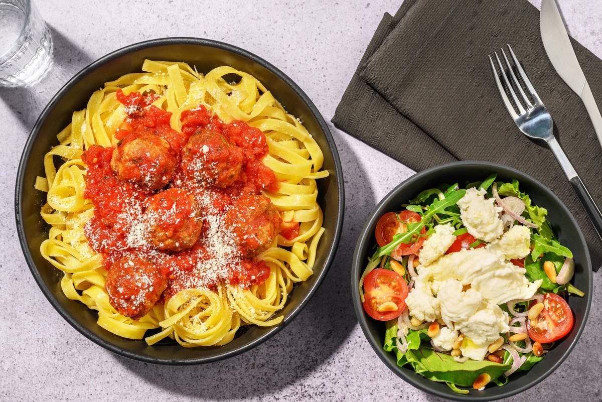 Köttbullar i tomatsås