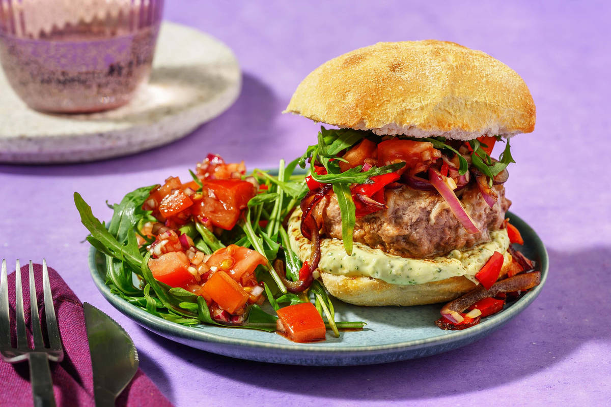 Broodje hamburger op z'n Italiaans