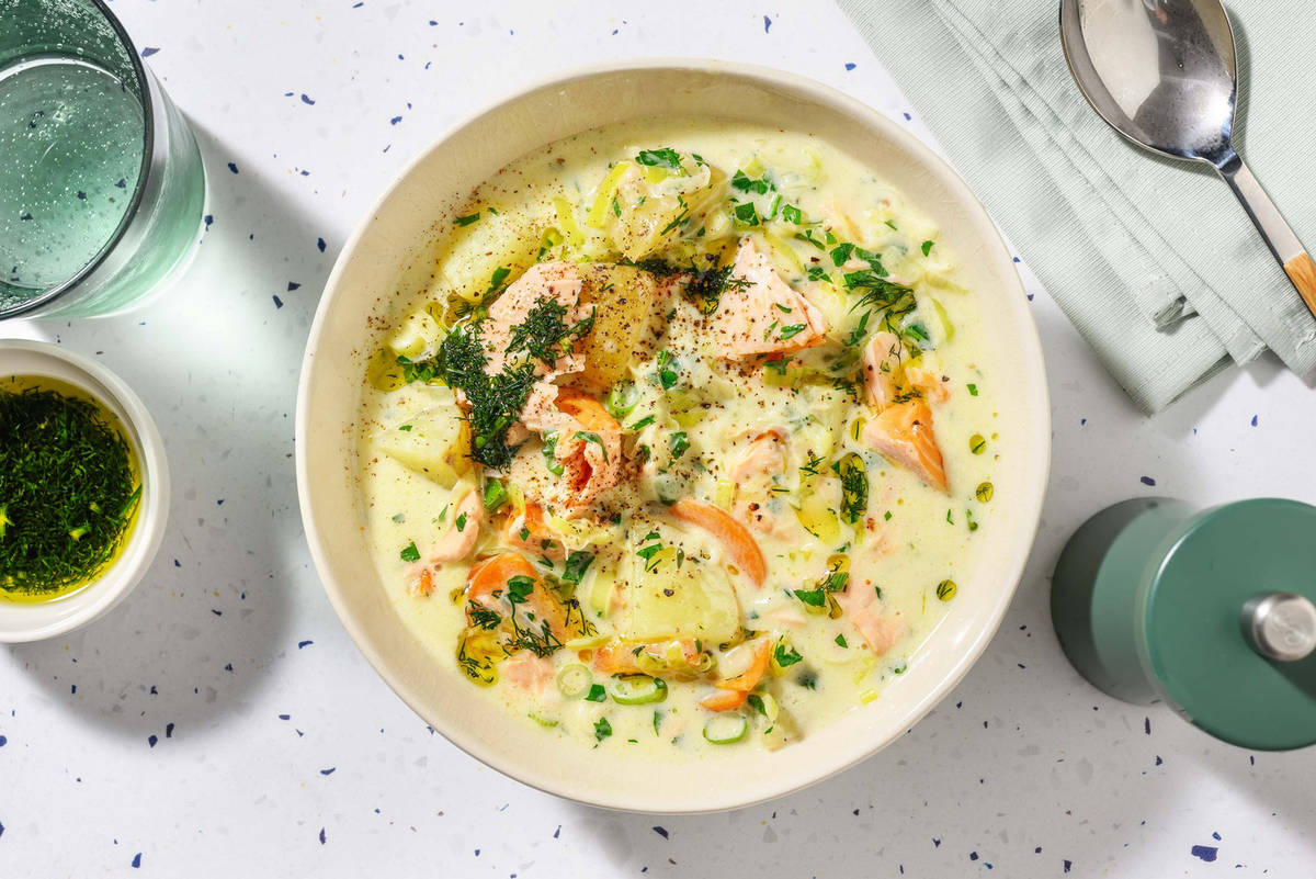 Cremet røget laksesuppe