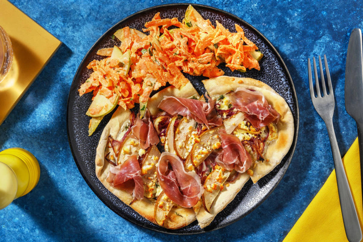 Sauerteig-Pinsa Bianca mit Prosciutto und Birne