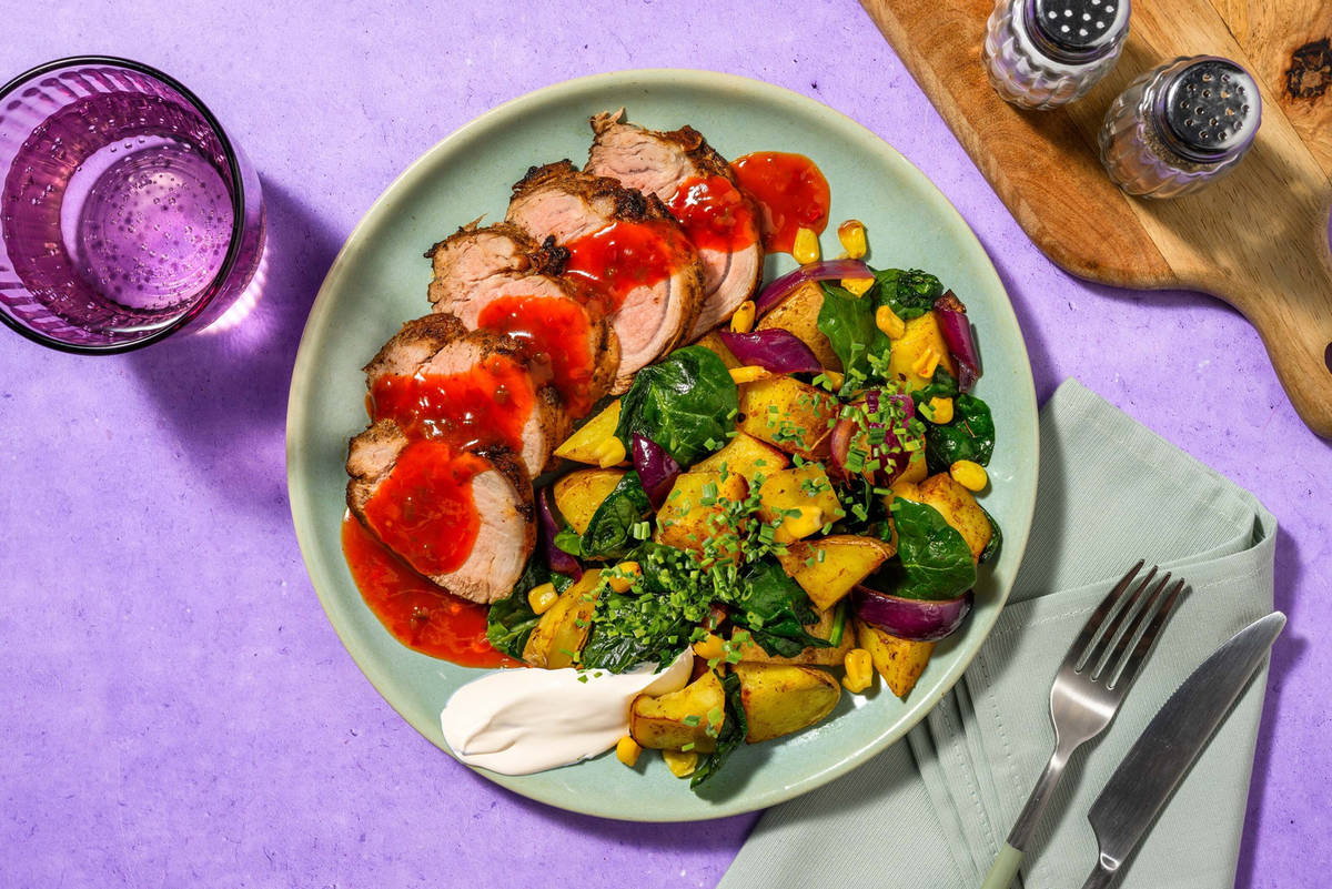 Mexikansk-kryddat fläsk och enchiladasås