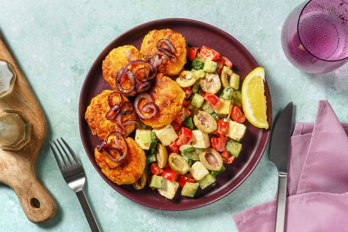 Frittelle di ceci, tagliata di manzo e insalata