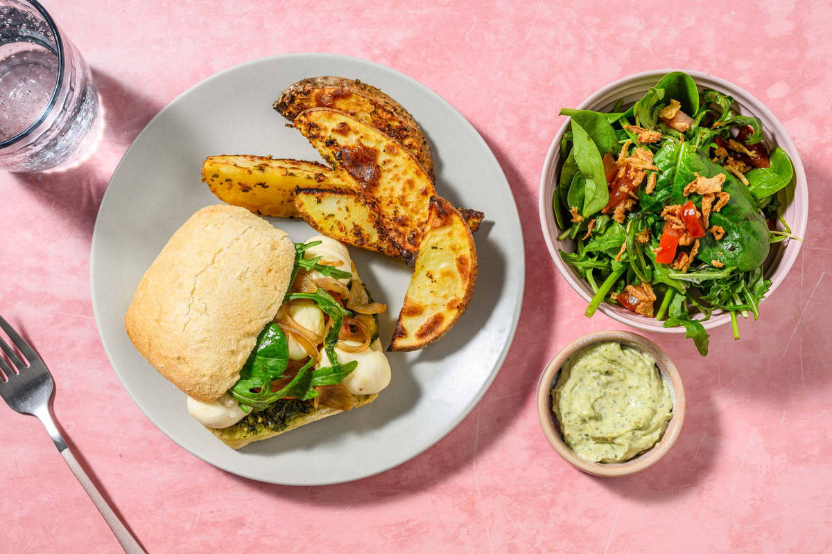 Sandwichs au bocconcini, aux tomates et au pesto