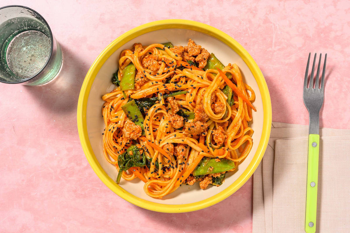 Nouilles dans une sauce piquante à la gochujang rapides