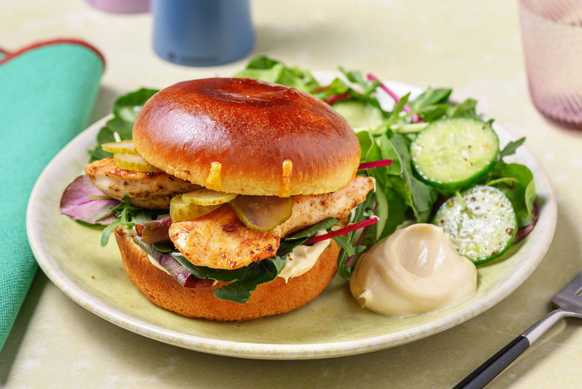 Messy BBQ-Spiced Chicken Breasts Sammies