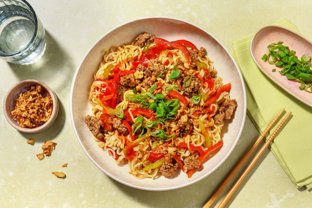 Nouilles au porc au chili et à l'ail