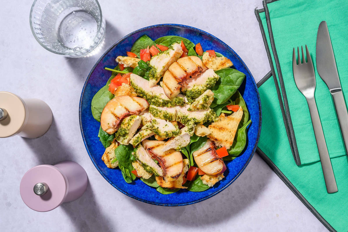 Salade de dinde grillé et de fruits à noyau