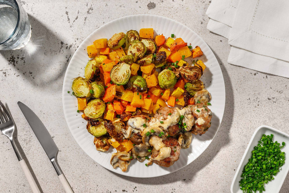 Smart Turkey Meatballs in Mushroom Gravy