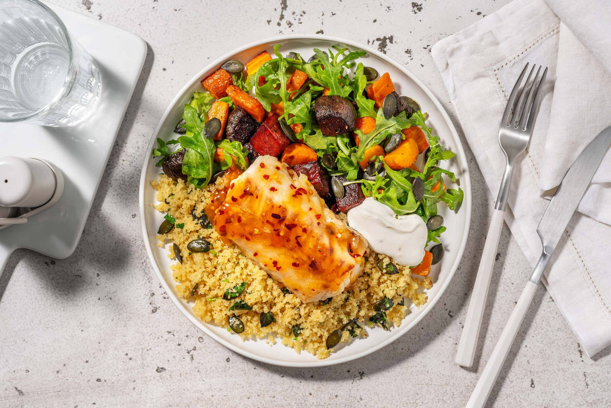 Pandestegt hvid fisk og chili-abrikosglaze med rejer